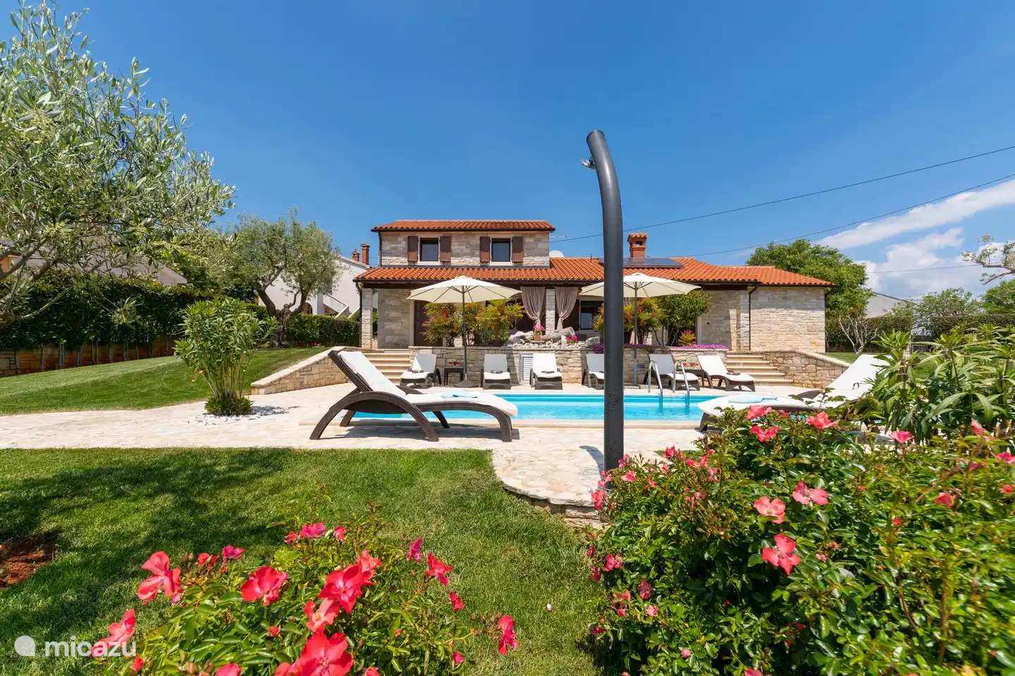 Garten und Schwimmbad