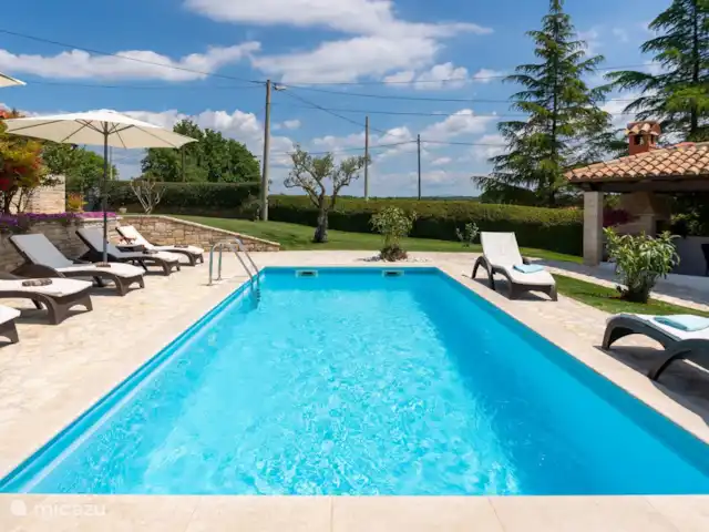 Villa Babici en Croacia, Istria, Kastelir-Labinci - villa piscina