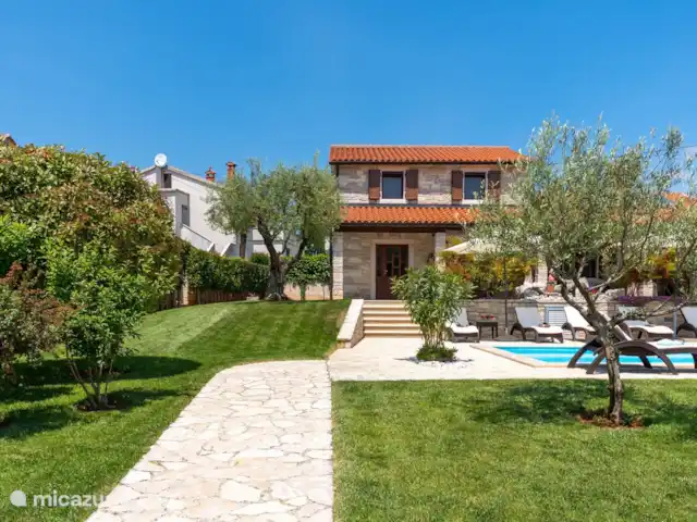 Villa Babici en Croacia, Istria, Kastelir-Labinci - villa Villa y jardín