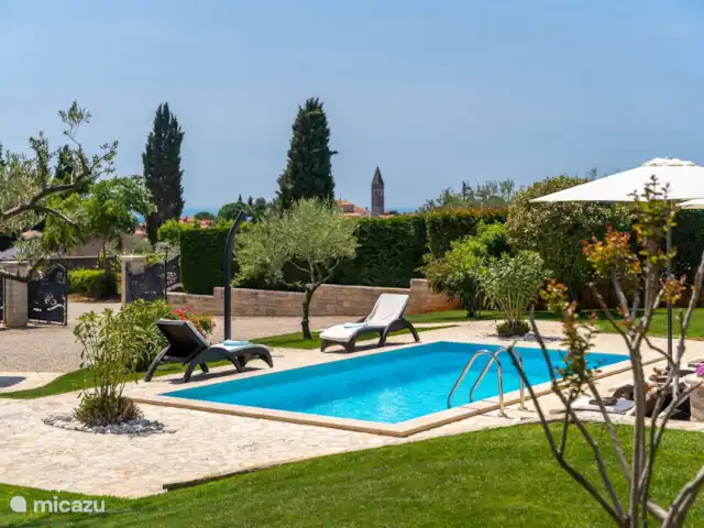 Villa Babici en Croacia, Istria, Kastelir-Labinci - villa piscina