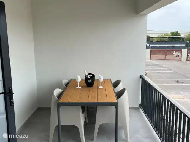 Appartement Serena à Mambo Beach  | Curaçao, Curaçao-Centre, Willemstad - villa Balcon