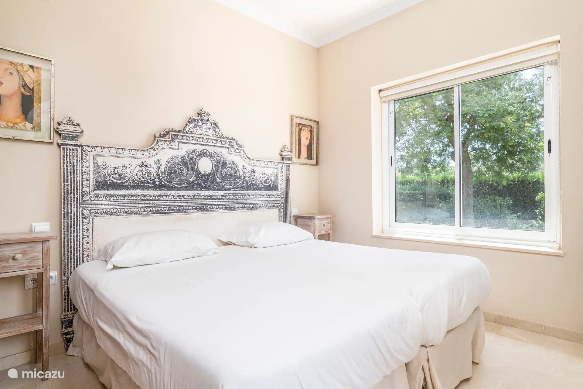 Viertes Schlafzimmer mit Einzelbetten ensuite