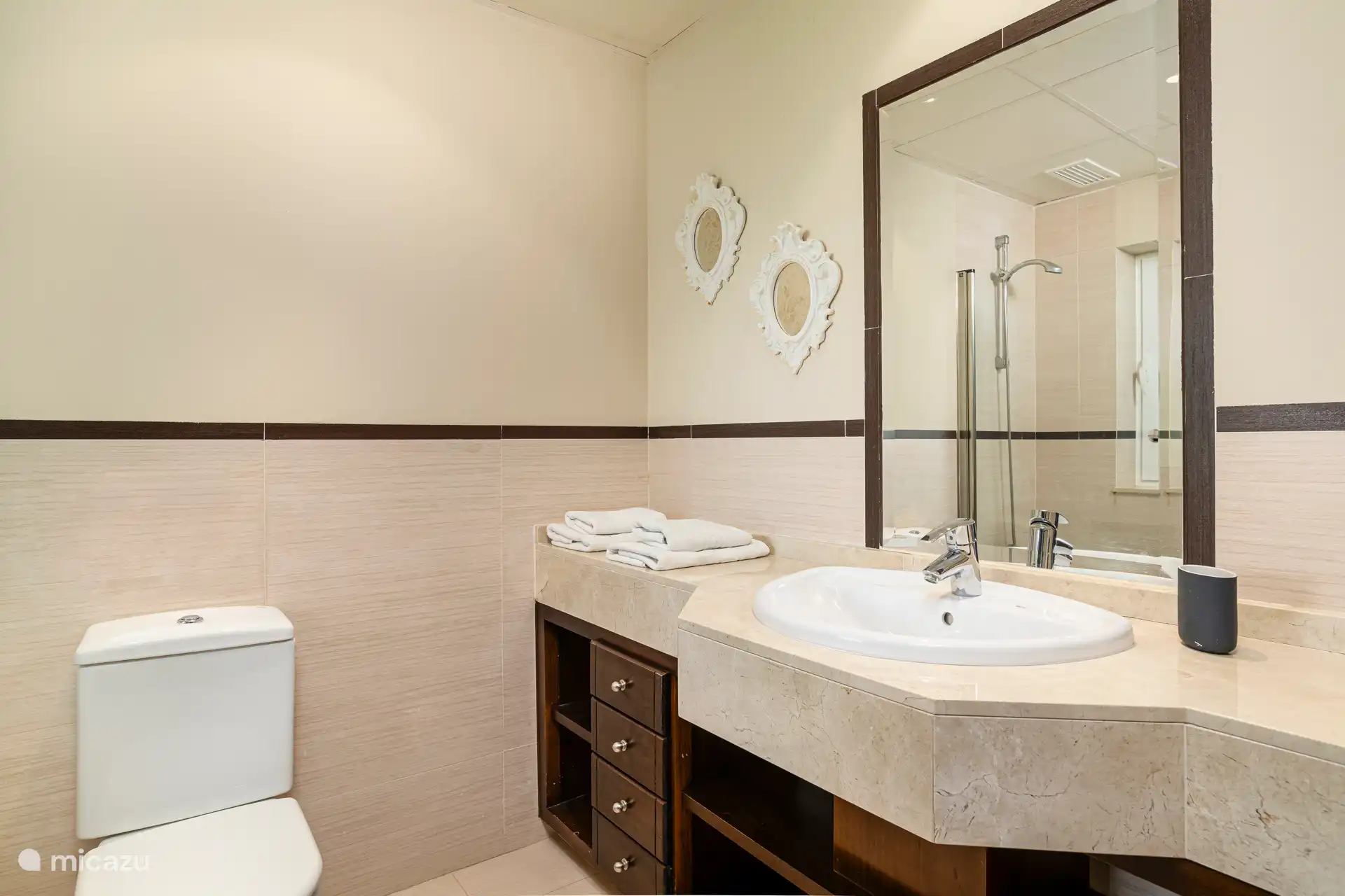 Das 2. Schlafzimmer mit eigenem Bad