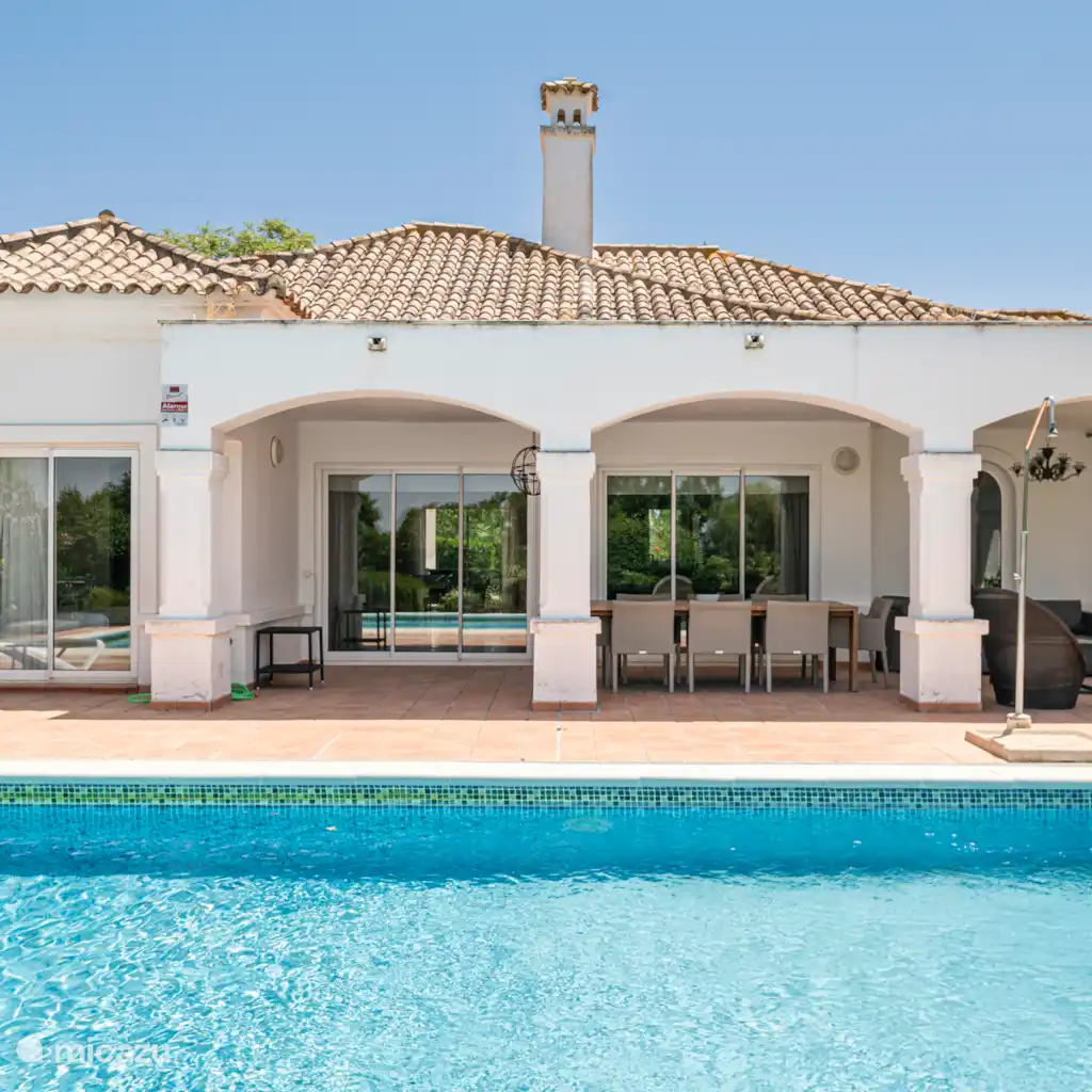 Acros Golf Villa