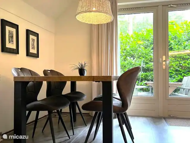 De Kievit - Midden in de Natuur! huren in Nederland, Overijssel, IJhorst - vakantiehuis ruime eettafel met stoelen