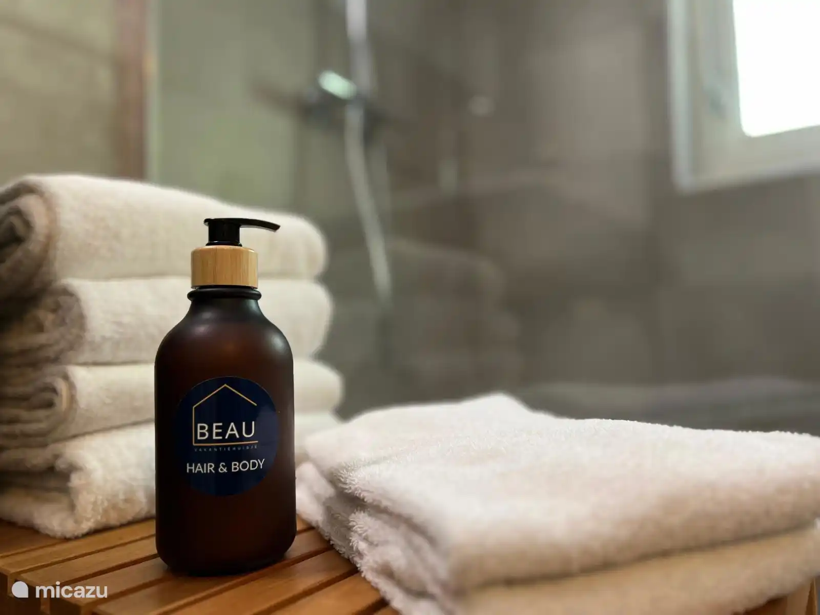 Begehbare Dusche, Haare & Körper