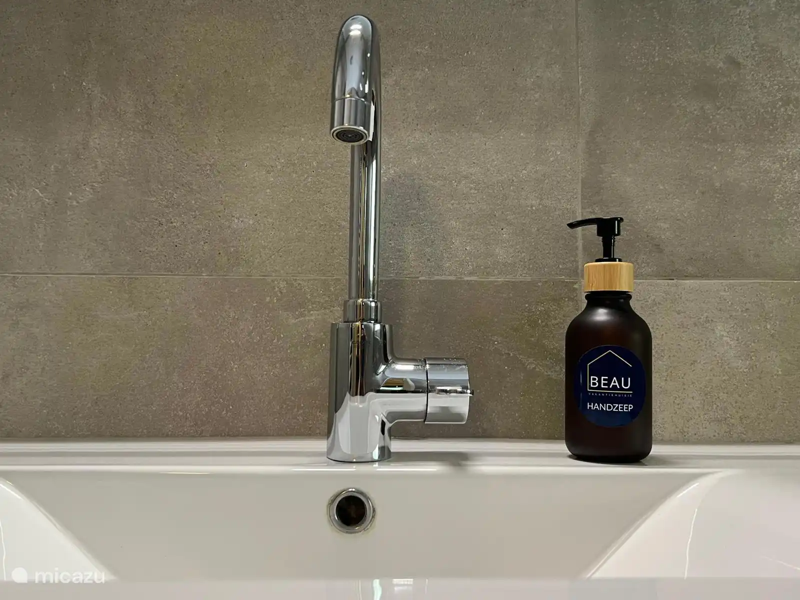 Modernes Badezimmer, Handseife