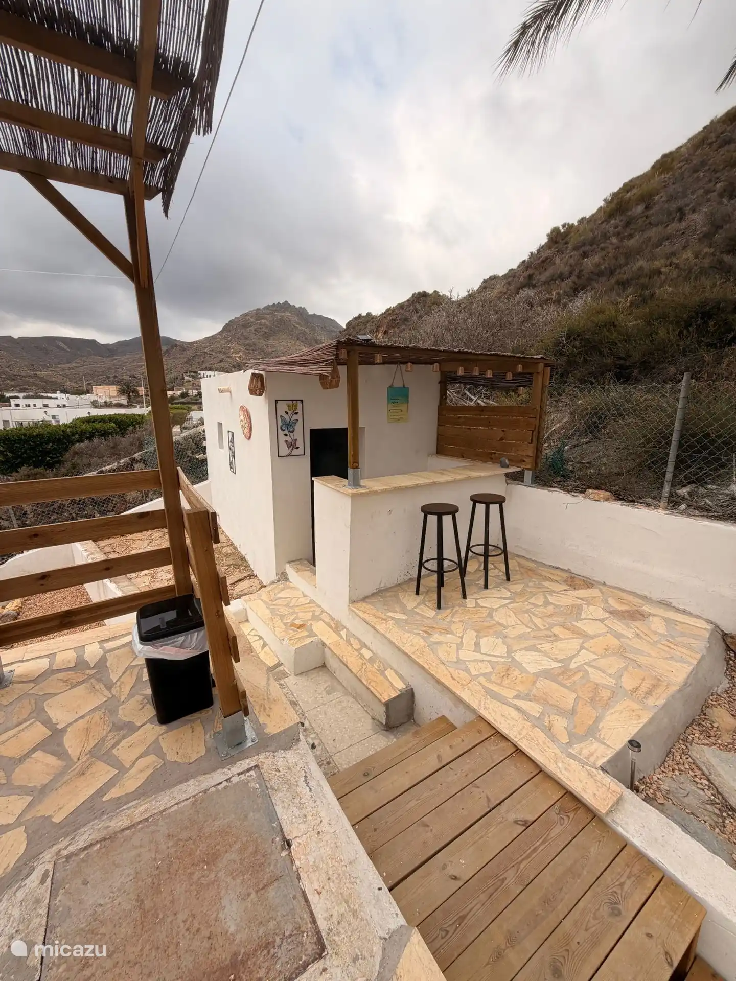 Kühlschrank in der Nähe im Ferienhaus, immer ein kühles Getränk zur Hand!