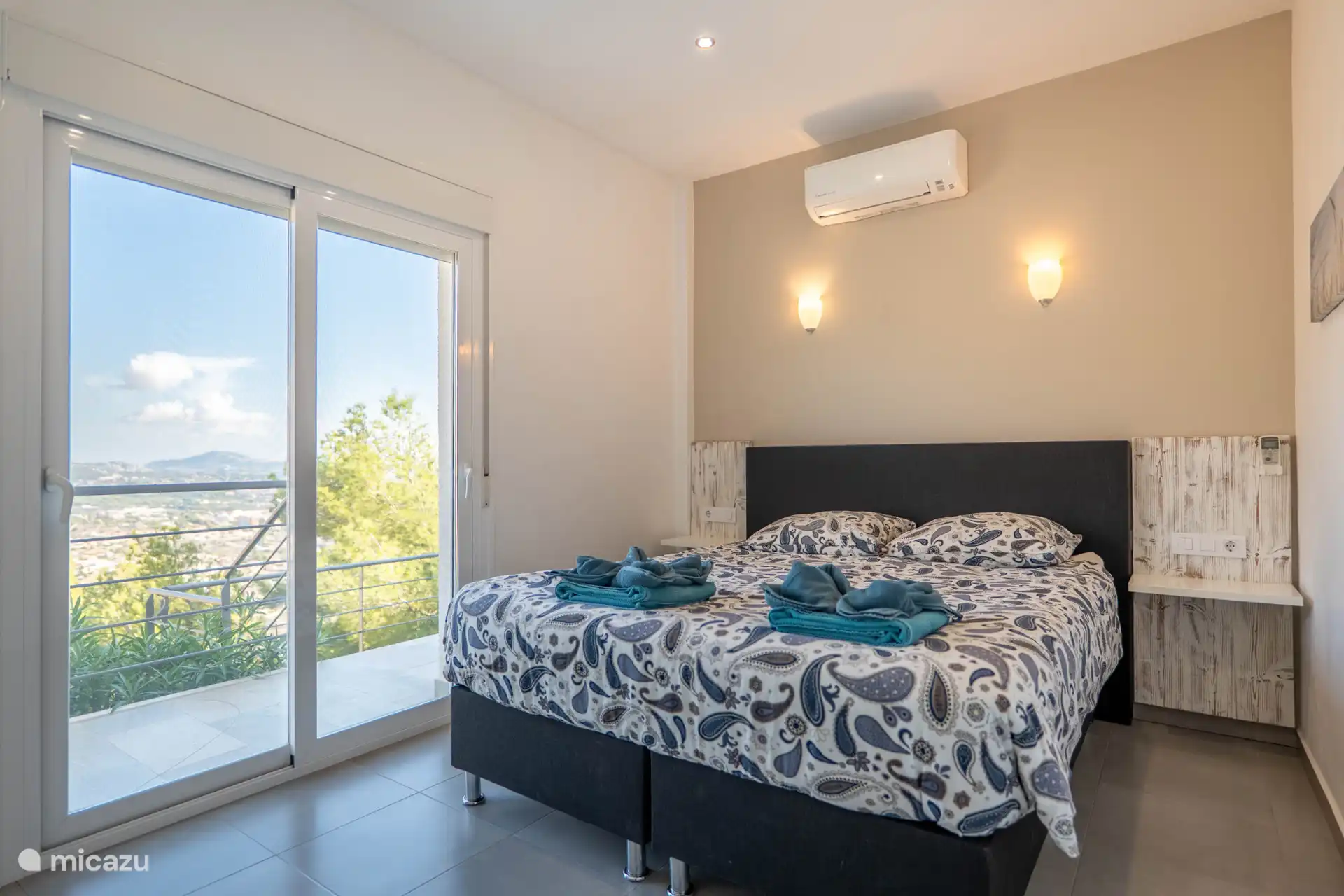 The whole villa is air-conditioned.