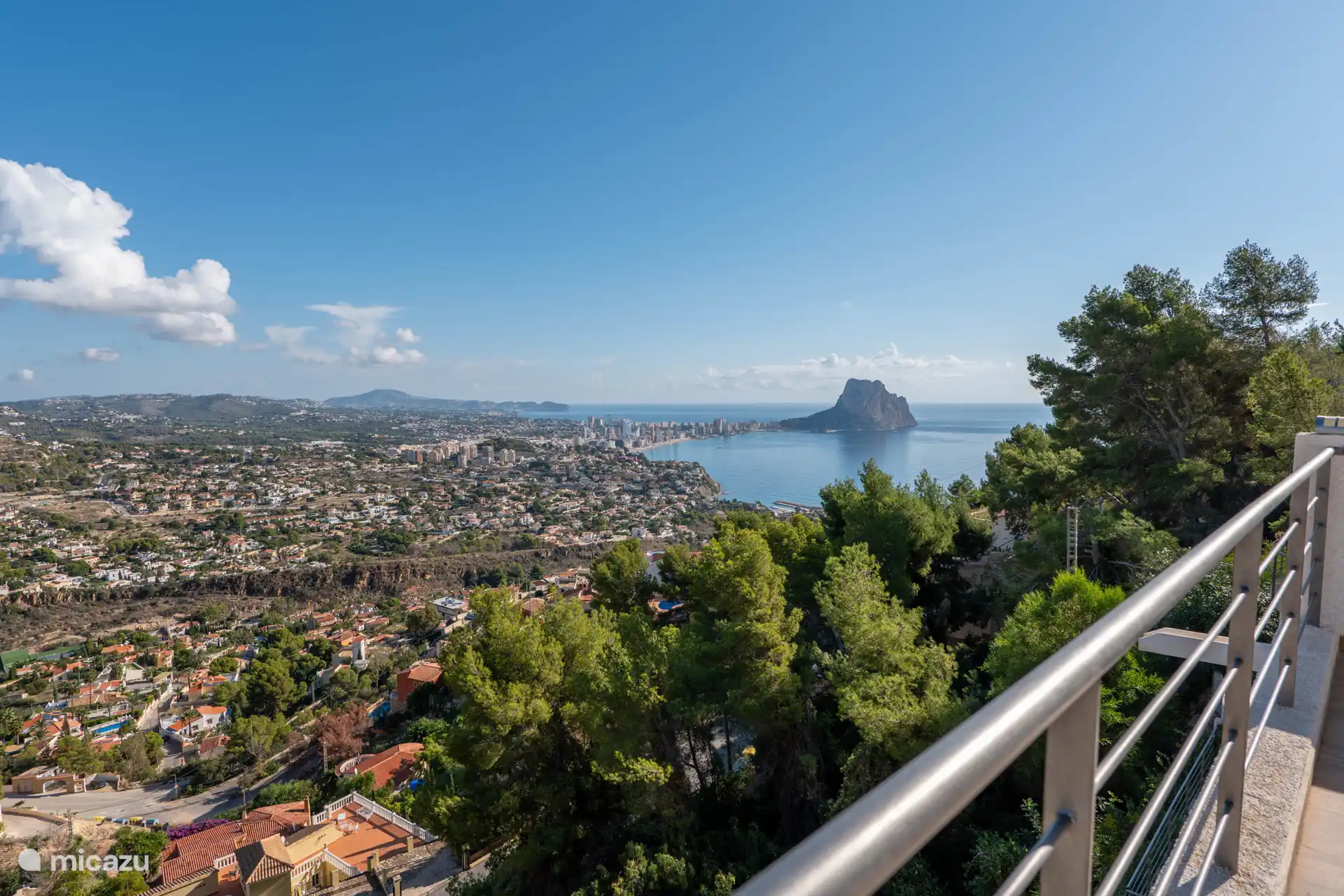 A holiday home in Calpe with beautiful panoramic views.