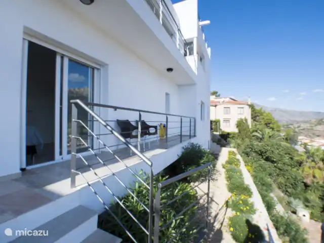 Villa Noreña | Espagne, Costa Blanca, Calpe - villa En été, vous pouvez profiter du soleil jusqu’à la fin de l’après-midi.