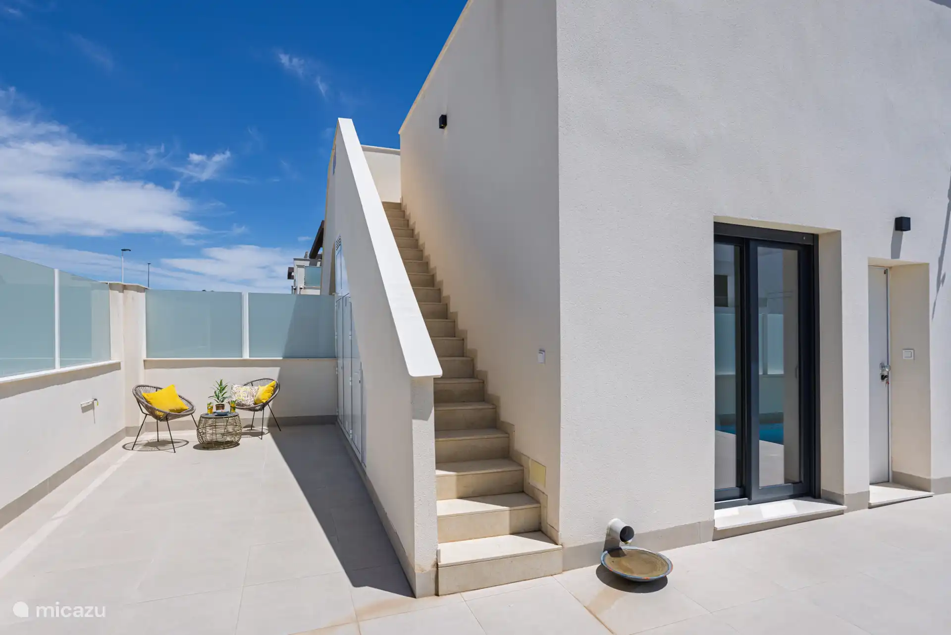 Accès à la terrasse sur le toit 