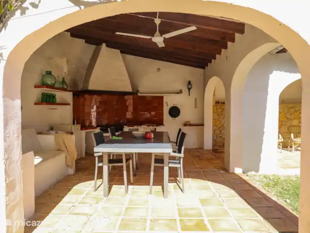 Finca Romantica huren in Spanje, Costa Blanca, Dénia - finca ‘s Avonds dineren onder de veranda.