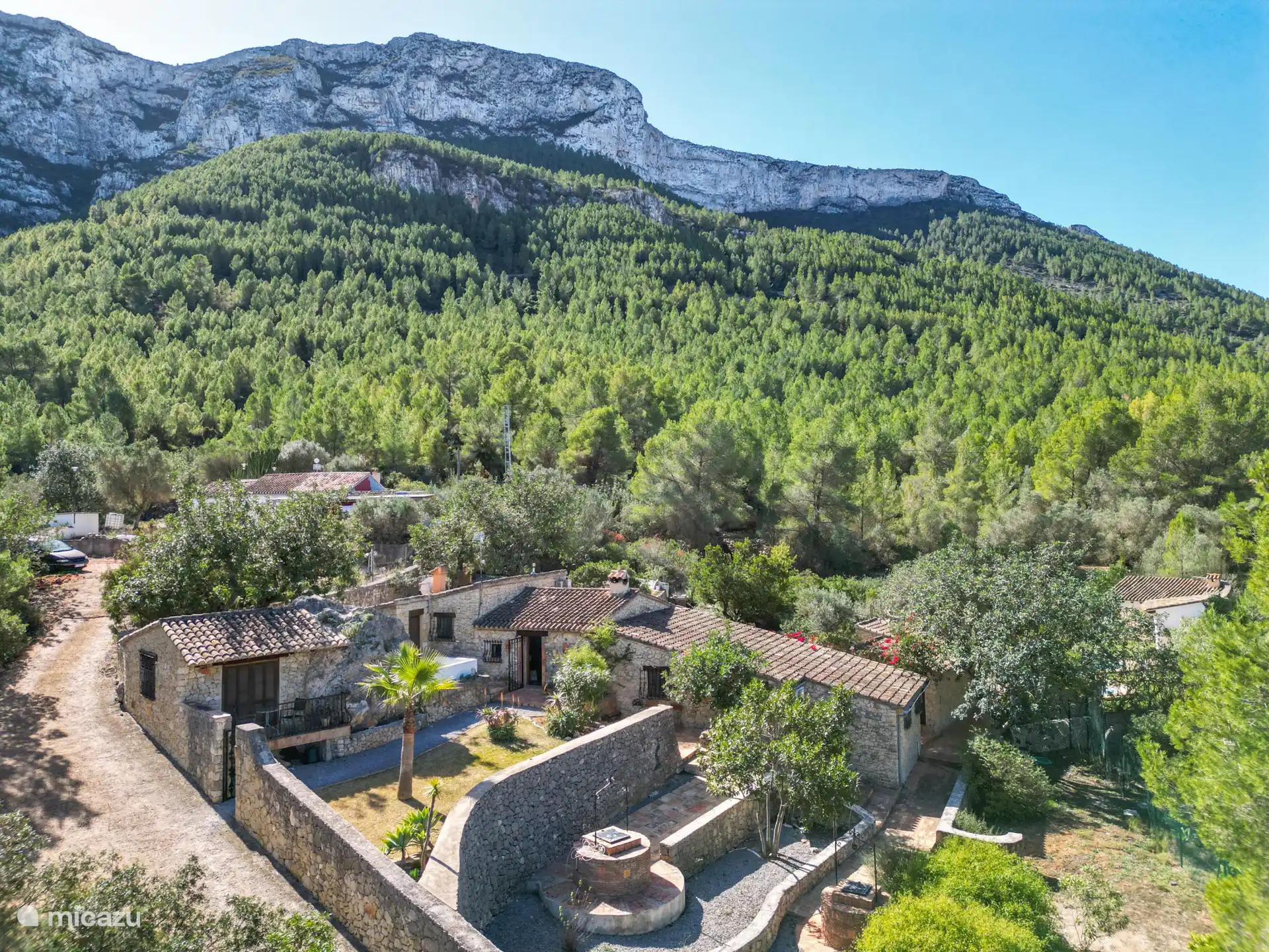 Les montagnes du Montgó comme votre arrière-cour.