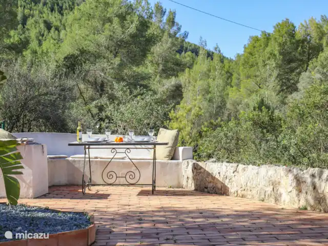 Finca Romantica huren in Spanje, Costa Blanca, Dénia - finca De tuin grenst direct aan het beschermde natuurgebied.