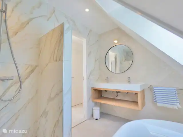 Villa Zon huren in Nederland, Noord-Holland, Callantsoog - vakantiehuis Badkamer