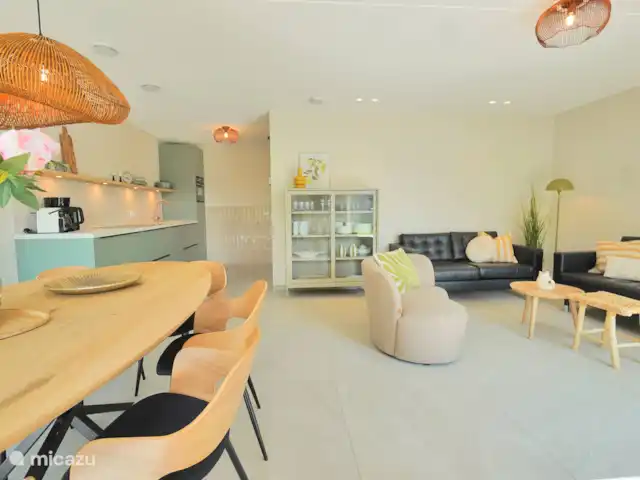casa vacacional en Países Bajos, Holanda del Norte, Callantsoog – Villa Mar Espacio habitable de planta abierta.