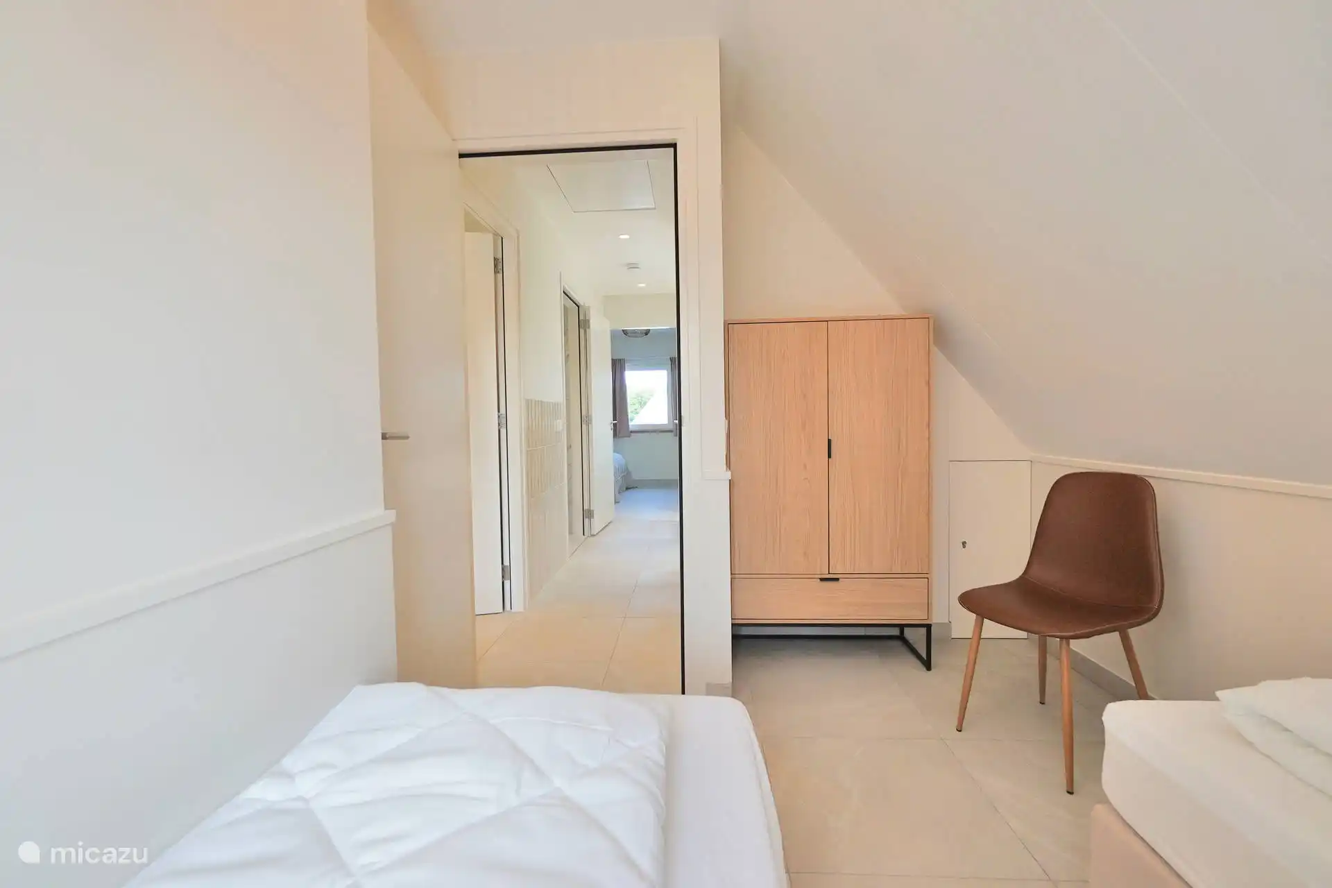 Schlafzimmer im ersten Stock. 