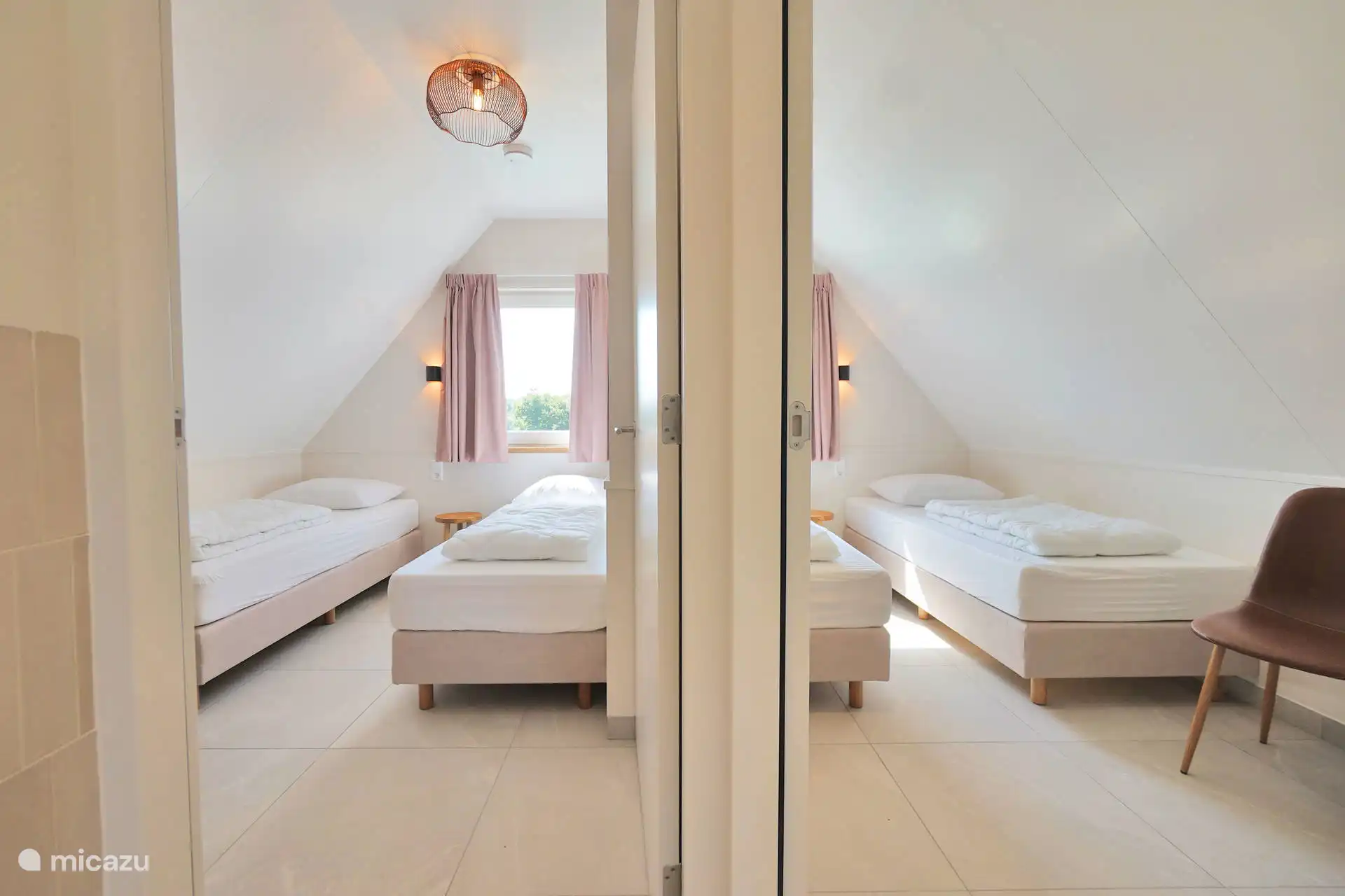 Schlafzimmer im ersten Stock. 