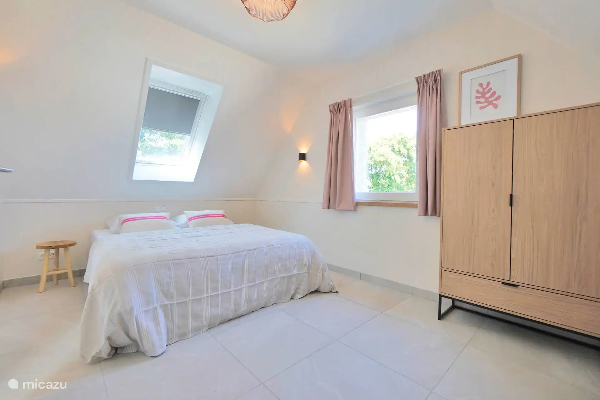 Schlafzimmer im ersten Stock. 