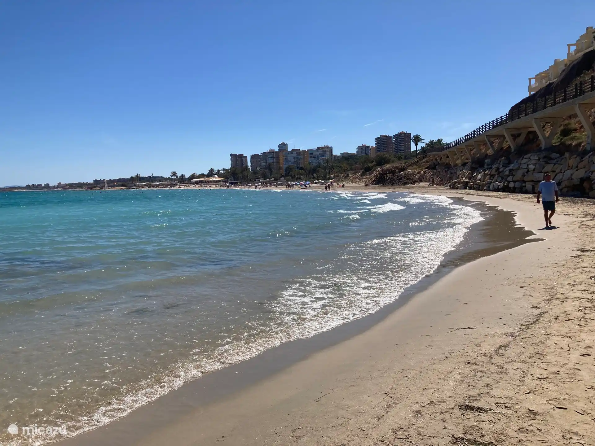 Zandstrand op 5 minuten rijden met de auto