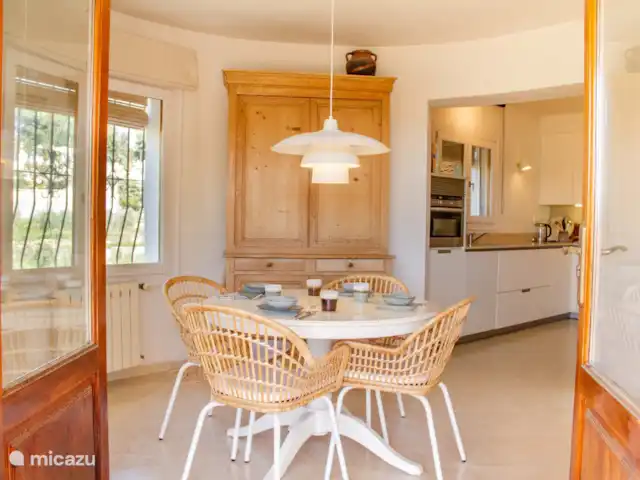Casa Los Moros huren in Spanje, Costa Blanca, Moraira - villa Zie jij jezelf hier al met het gezin ontbijten?