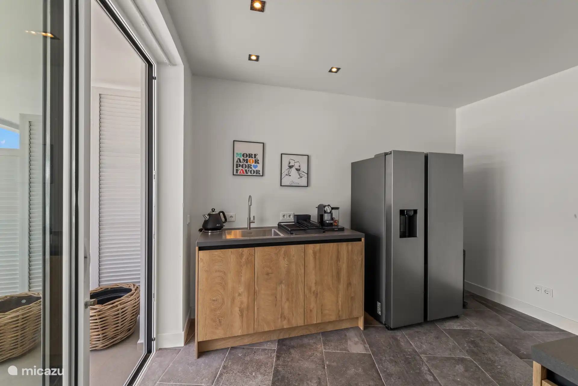 Koffie en thee faciliteiten beschikbaar. Nespresso Koffie aparaat.