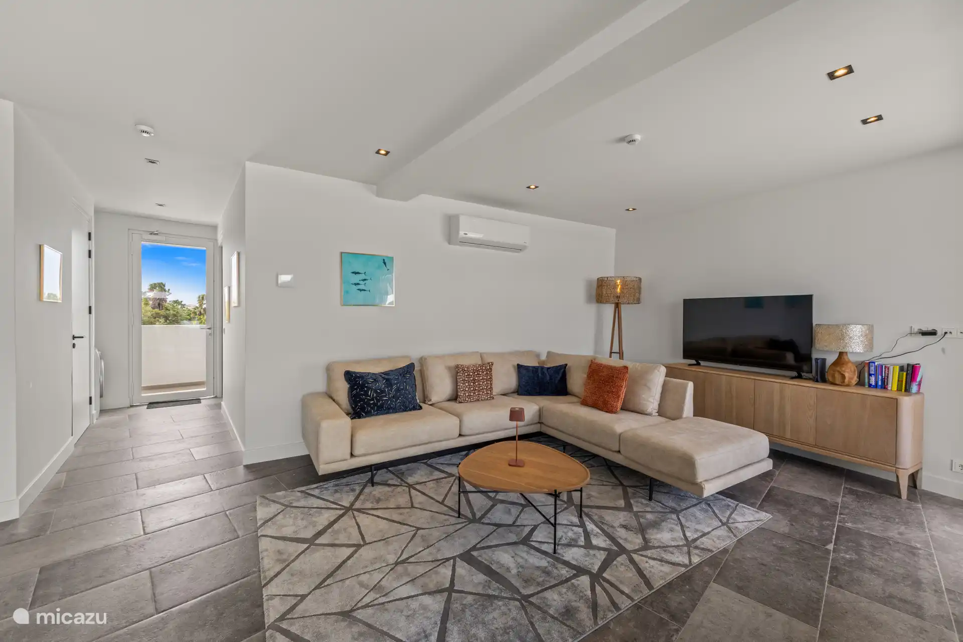 Smart TV en gratis WiFi beschikbaar.