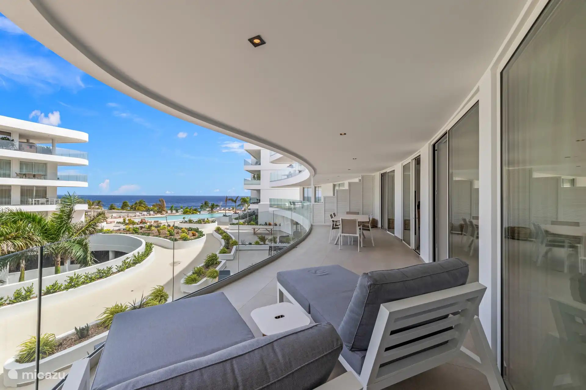  Beachfront Appartement One Mambo huren in Curaçao, Banda Ariba (oost), Bapor Kibra - appartement