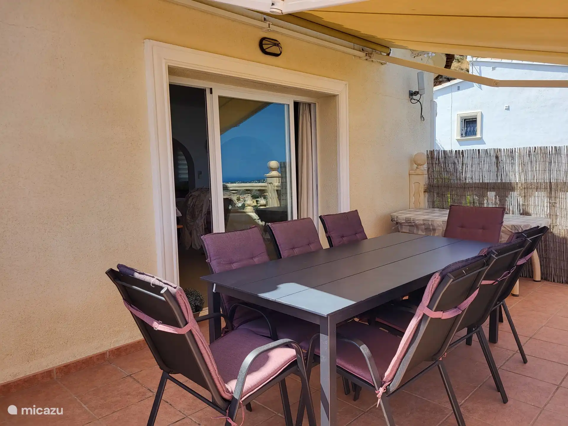 Sitzgelegenheiten für 8 Personen