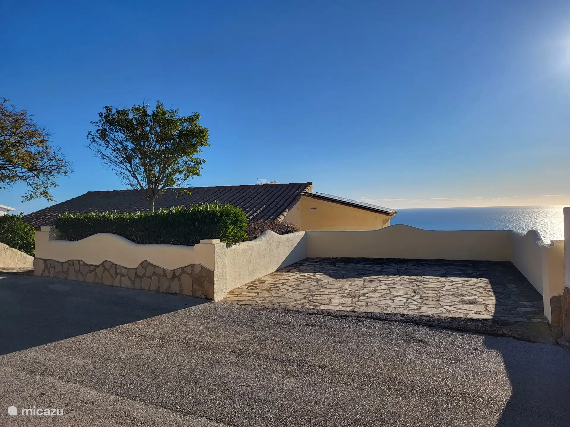 Parken für zwei Autos