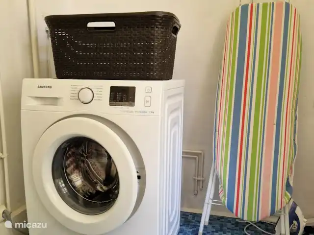 Lujosa casa de vacaciones del siglo XIX en Francia, Puy-de-Dôme, Buxières-sous-Montaigut - casa vacacional Lavadora