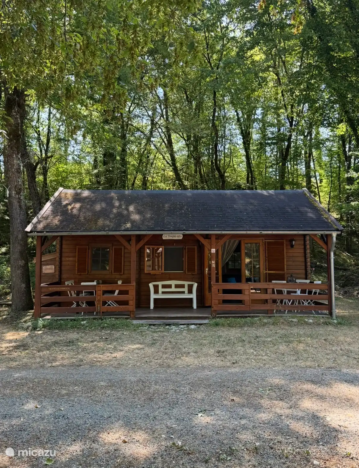 Het buiten aanzicht van het huisje