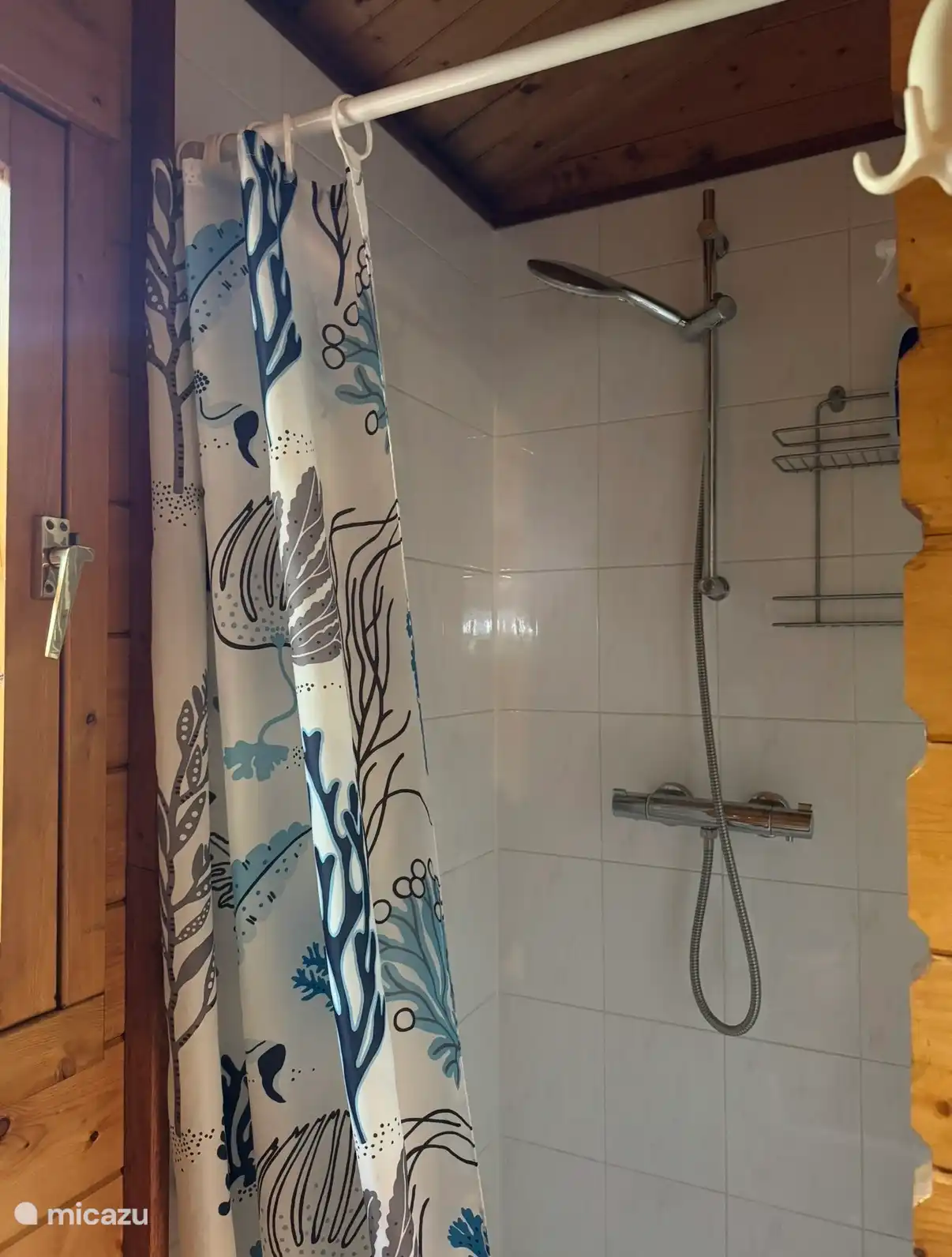 De douche met mengkraan