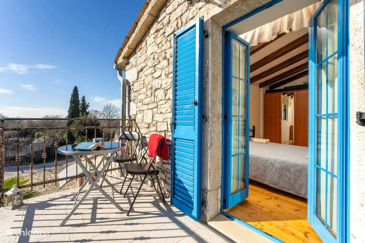 Sitzplatz auf dem Balkon