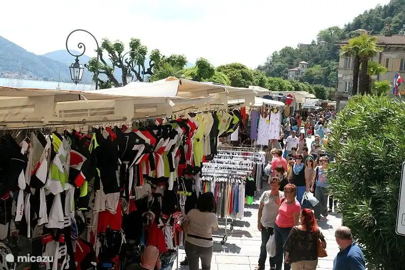 Sábado mercado de Porlezza