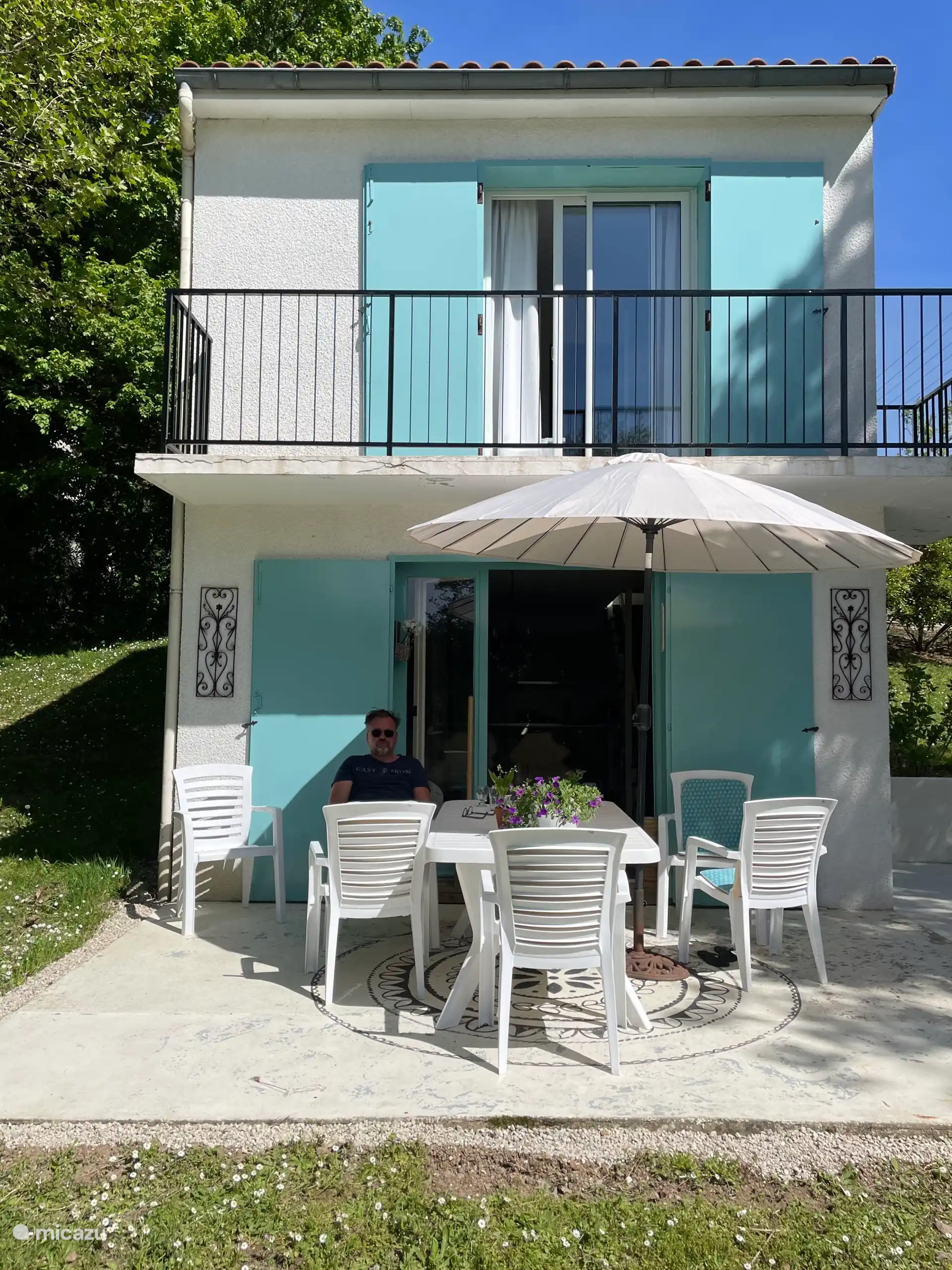 Location de Vacances France, Charente, Écuras, maison de vacances - Village le Chat, Narcisse 140