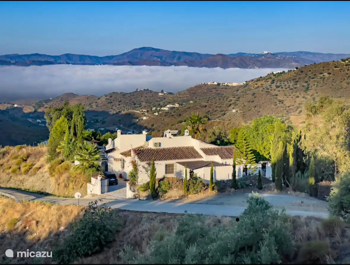 Villa Cipreses (plus Gästehaus) in Spanien, Andalusien, Canillas de Aceituno - villa