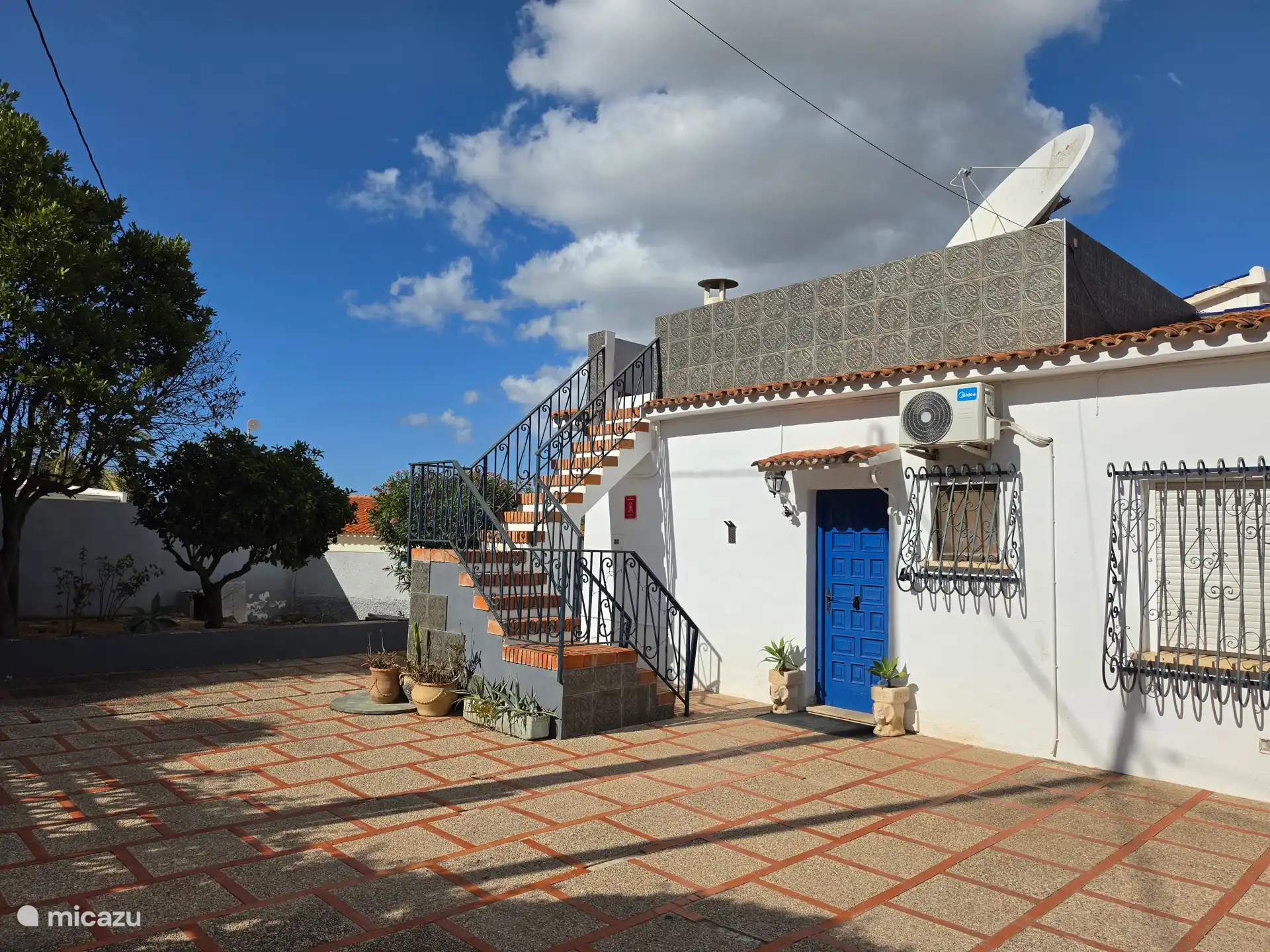 Entrada de la puerta principal