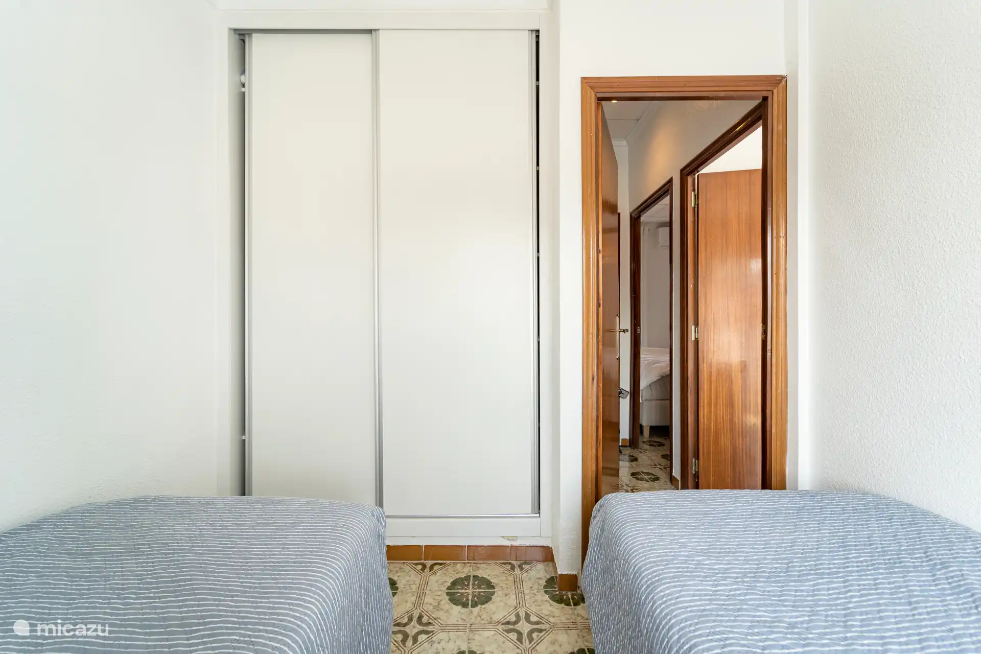 Built-in wardrobe in bedroom 1st floor