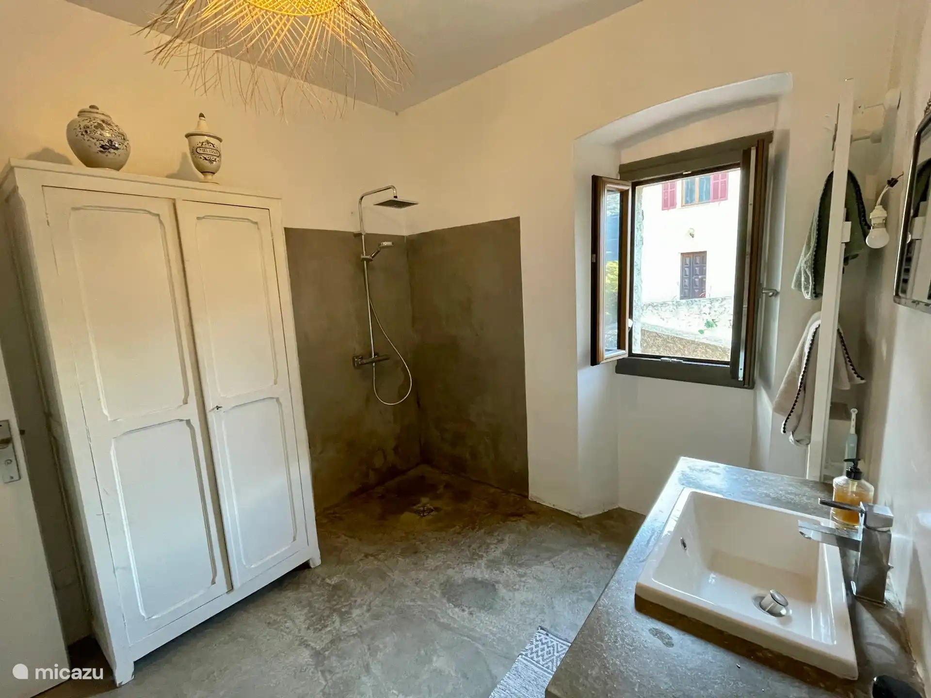 Large bathroom, with walk-in shower and bathtub