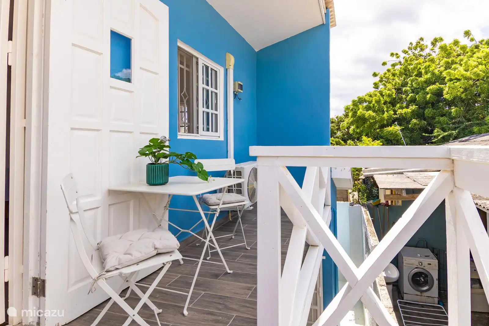 balcón del segundo piso