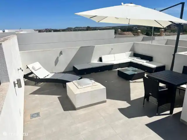 Location de Vacances Espagne, Costa Blanca, La Marina, villa - Casa Lemra avec piscine privée Belle terrasse ensoleillée avec vue