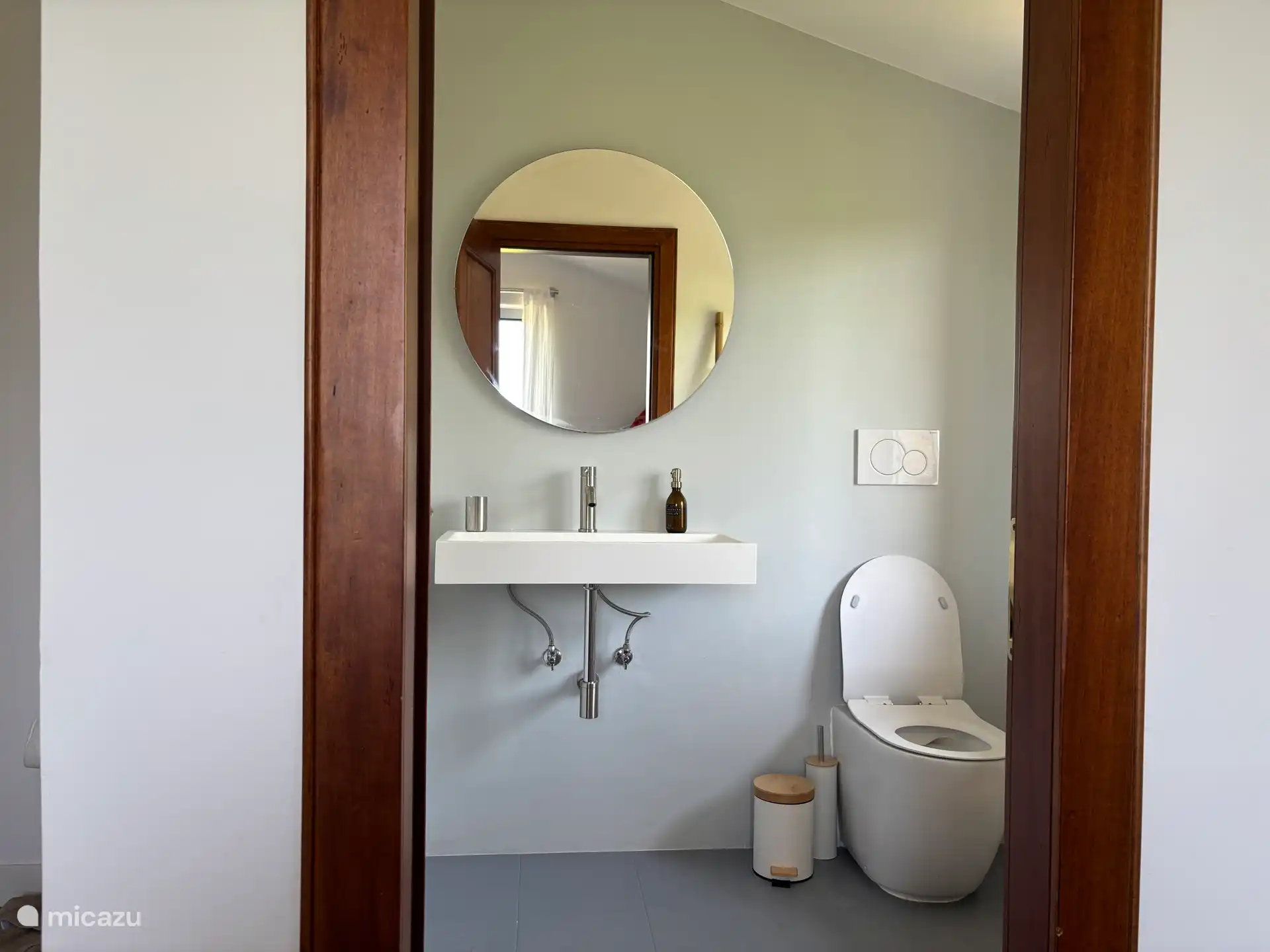 Badkamer bij slaapkamer