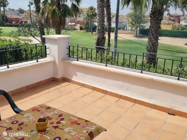 Chalet con piscina en la calle en España, Costa Cálida, Torre Pacheco - villa Terraza con vistas a la calle