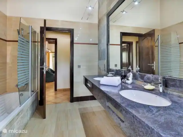 Villa Ailen | Espagne, Majorque, Felanitx - maison de vacances salle de Bains