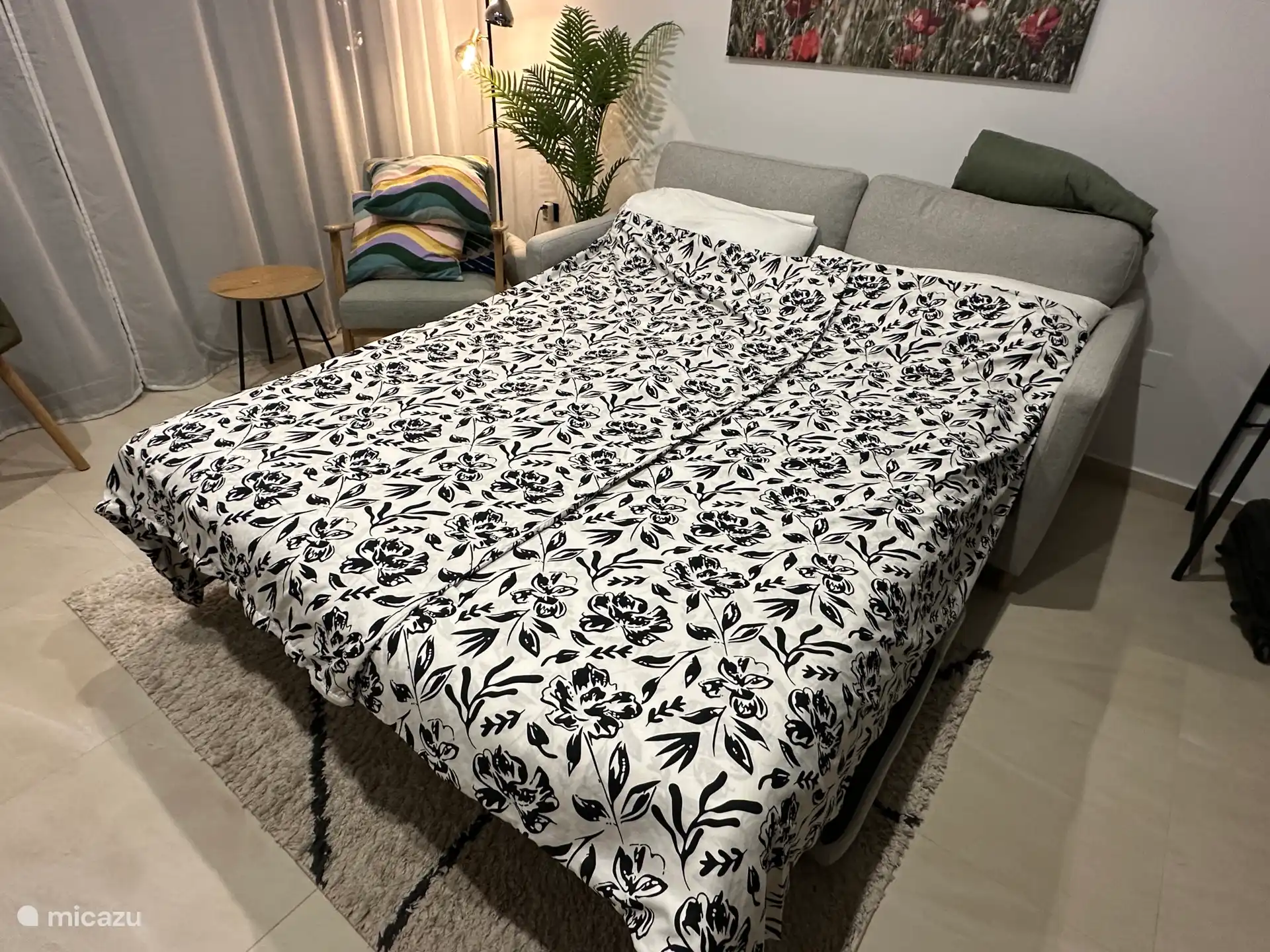 Sofá cama para 2 personas en el salón 