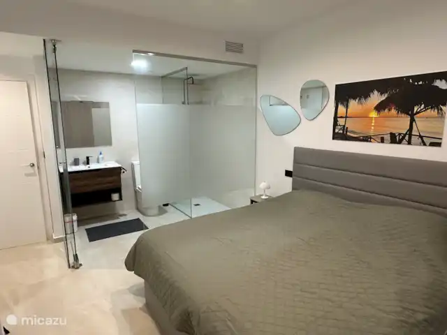 Casa-Anna | Espagne, Costa Cálida, San Javier - appartement Chambre à coucher 1 et 
Salle de bain-1 (en-suite)