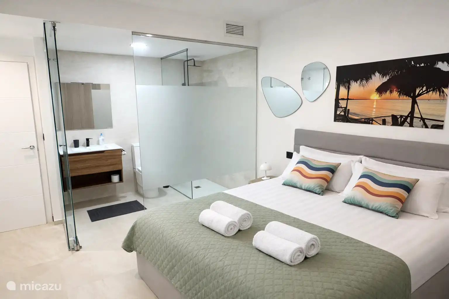 
Slaapkamer 1 + Badkamer