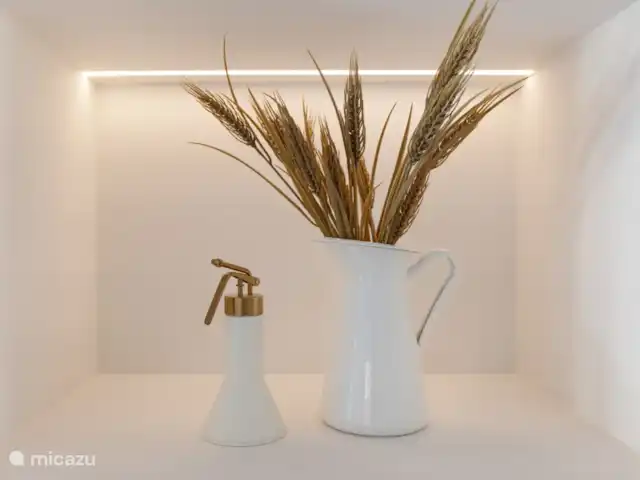 Luxe groot huis, Guadalmar Malaga huren in Spanje, Costa del Sol, Málaga - villa we houden van een mooie aankleding, we hebben daarom schilderijen, kunst, geurstokjes en kleden.